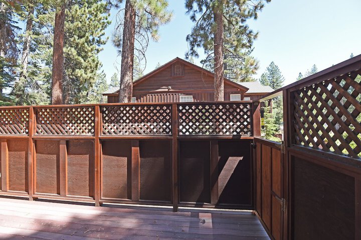 Sunny Woods Acres Near Golf & Adventure Park