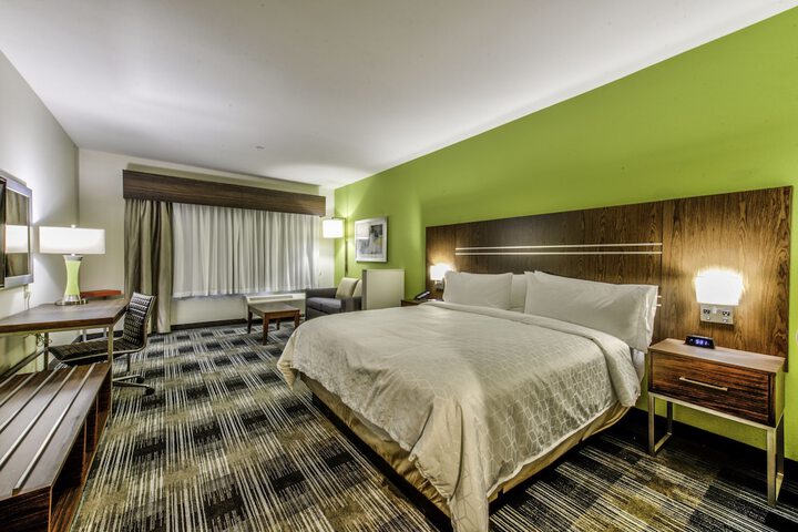 Room 44 of 68