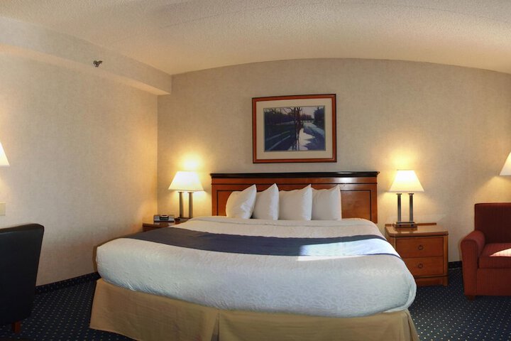 Room 18 of 38