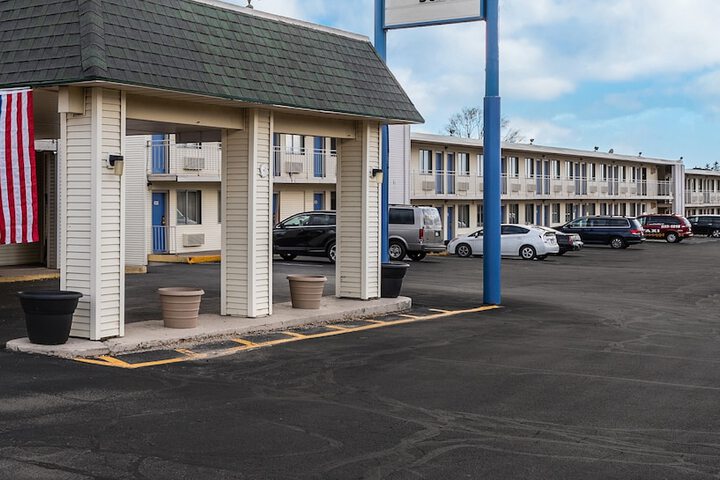 Hotel 5 of 49