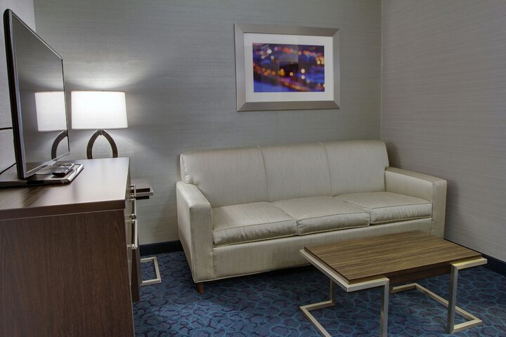 Holiday Inn Express & Suites Sidney by IHG