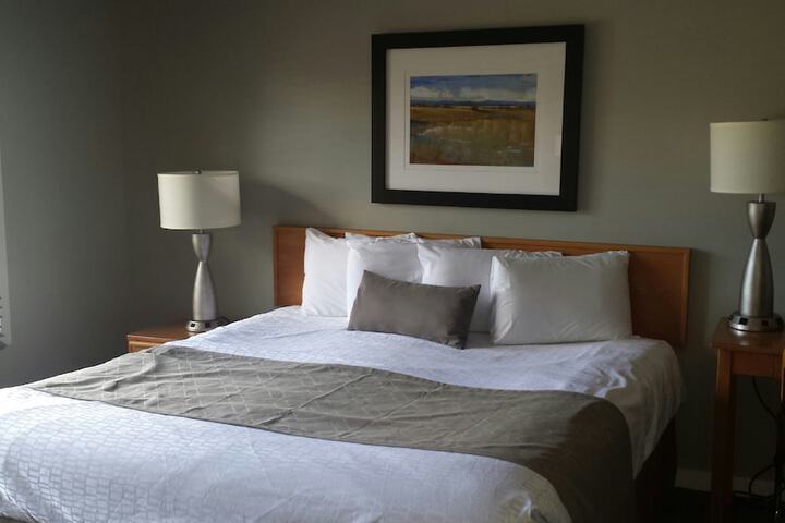 Room 25 of 49