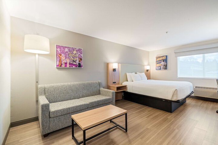 Best Western Lake Oswego / Portland Hotel & Suites