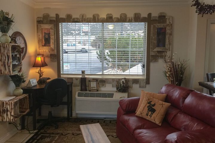 Room 11 of 29