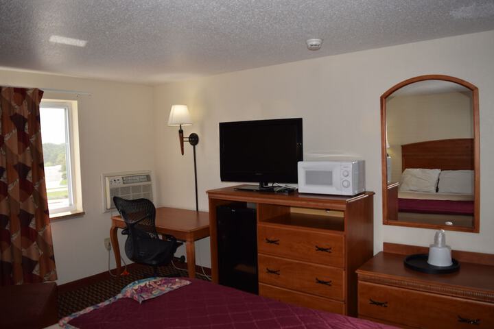 Room 35 of 49