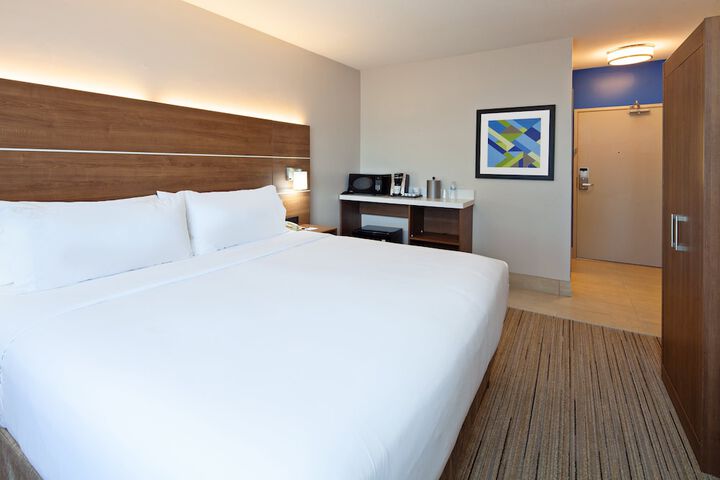 Room 22 of 40