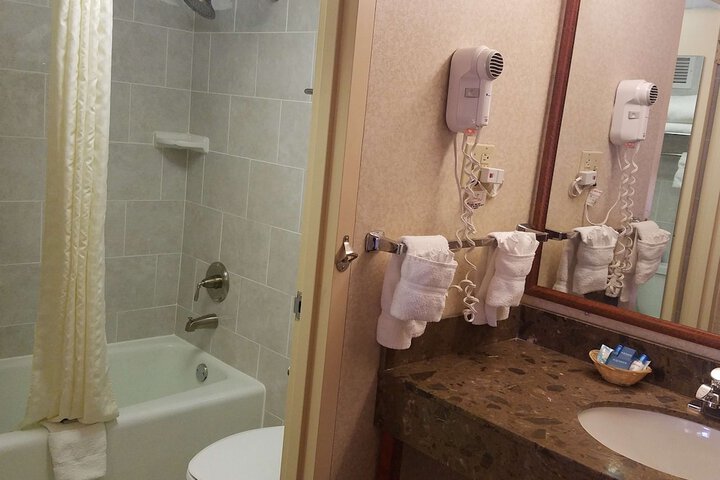 Room 8 of 24
