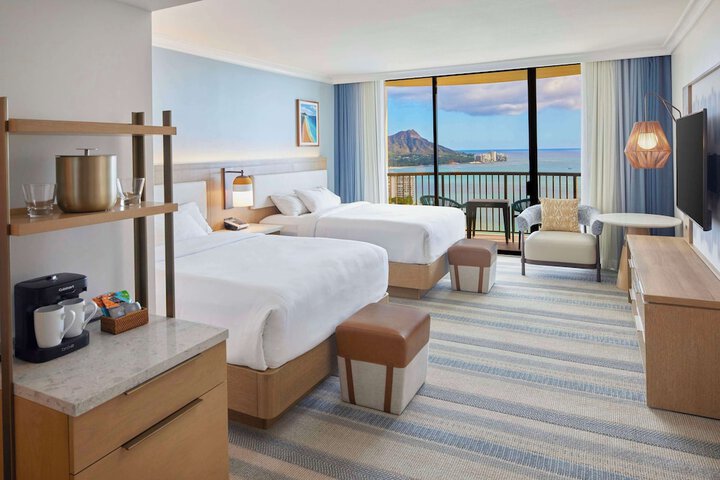 Hilton Hawaiian Village Waikiki Beach Resort
