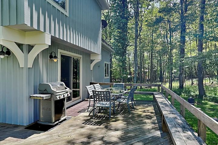Main Street Retreat by Taylor Made Deep Creek