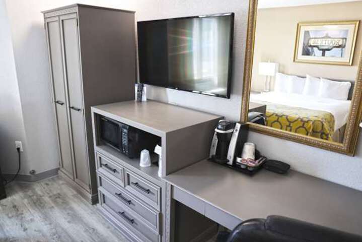 Room 22 of 124