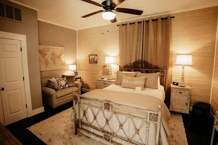 Room 174 of 361