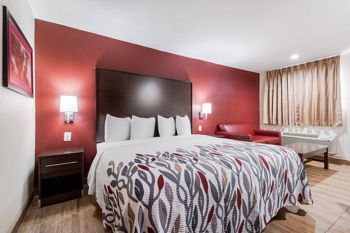 Room 21 of 27
