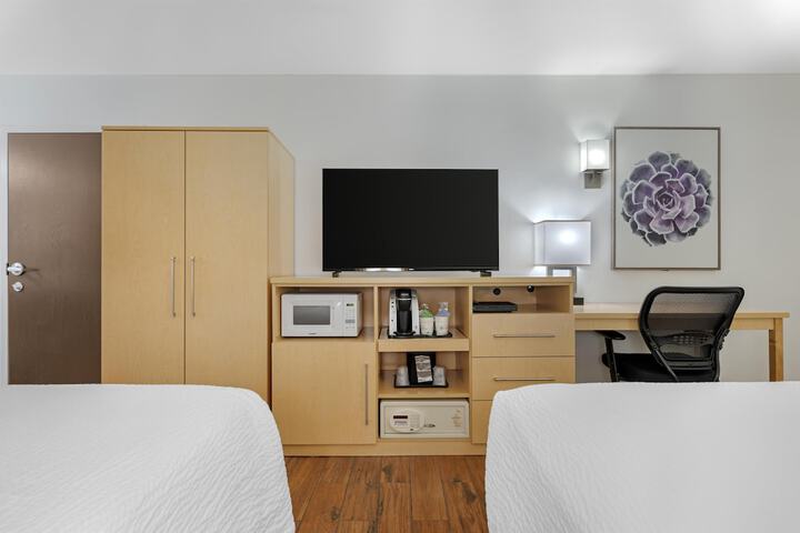 Best Western Plus South Coast Inn