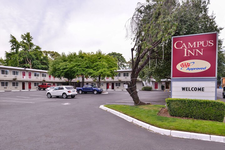 Hotel 4 of 35