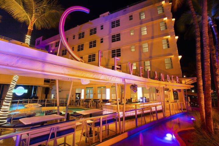 Hotel 4 of 61