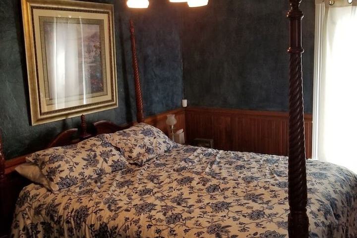 Room 21 of 74