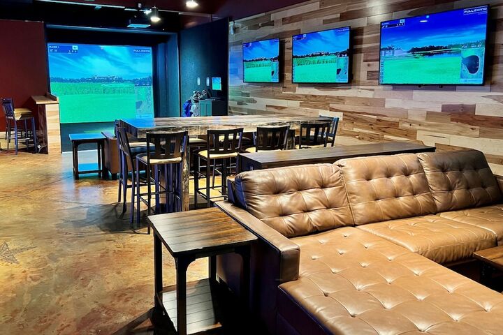 Lounge 207 of 275