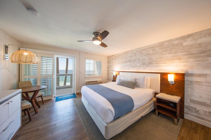 SeaCrest OceanFront Hotel