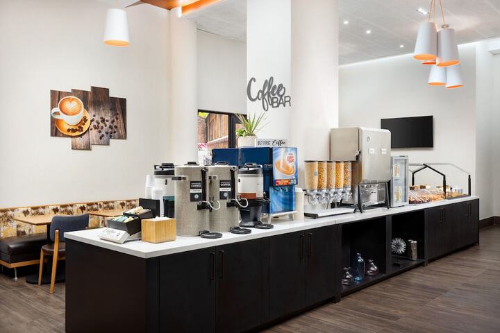 Breakfast/Coffee Service 27 of 33