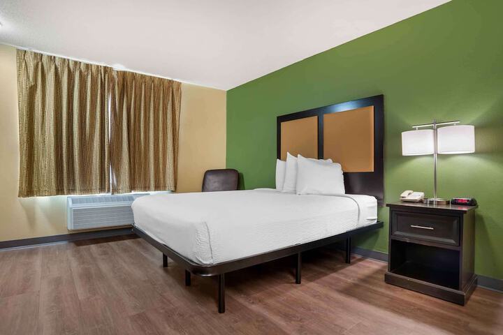 Room 19 of 27