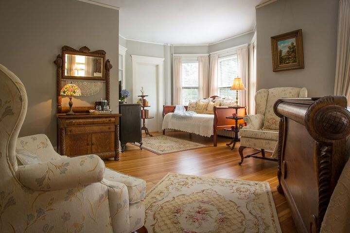 Room 18 of 46