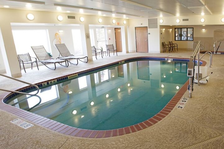 Holiday Inn Express & Suites Yankton by IHG