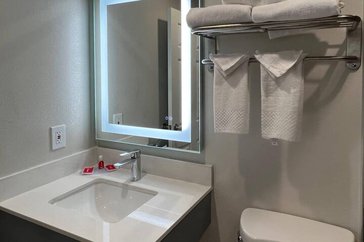 Quality Inn Tracy I-205