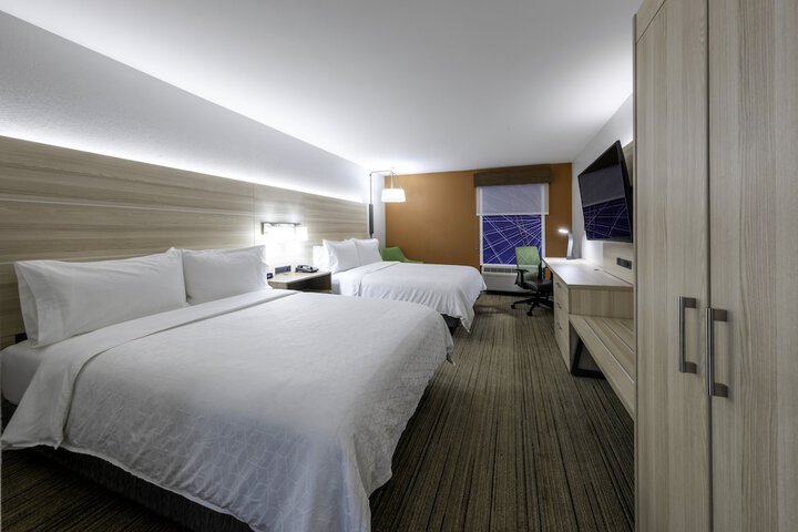 Room 12 of 29