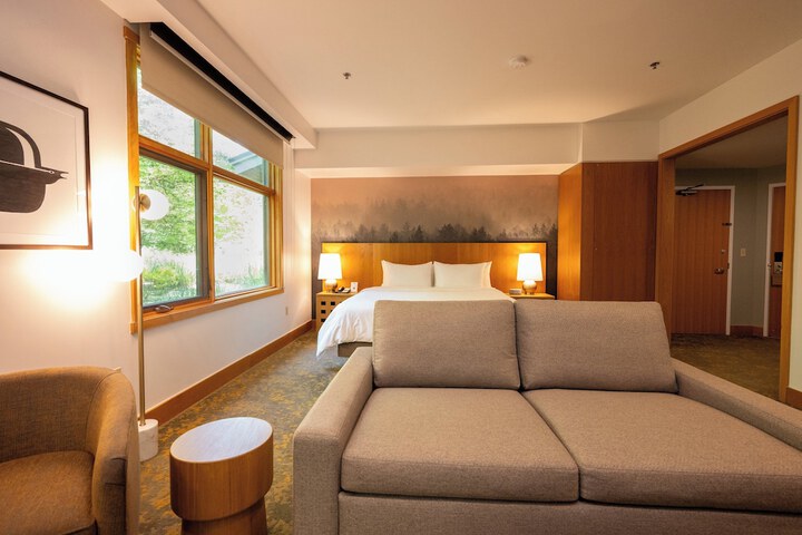 Cedarbrook Lodge