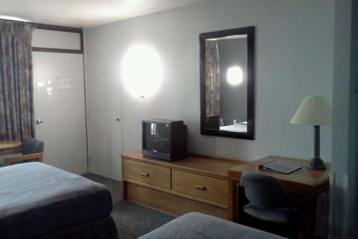 Room 14 of 39