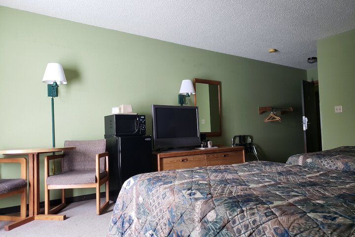 Room 69 of 80