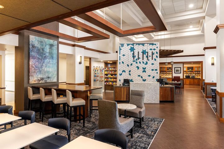 Hyatt Place Sacramento / Rancho Cordova