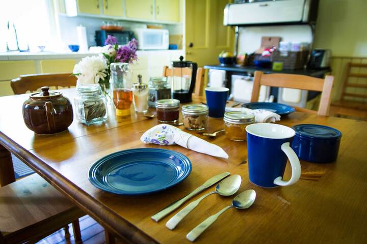 Breakfast/Coffee Service 20 of 26