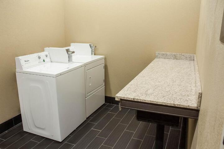Comfort Inn & Suites Artesia