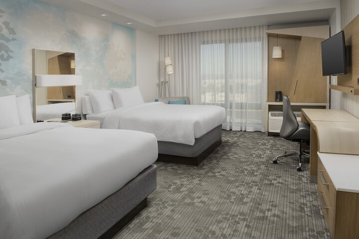 Room 13 of 23