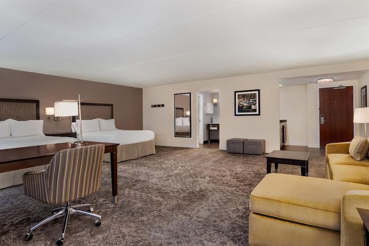Hampton Inn & Suites Rockville Centre