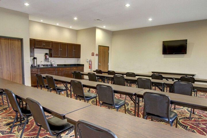Comfort Inn & Suites Alvarado