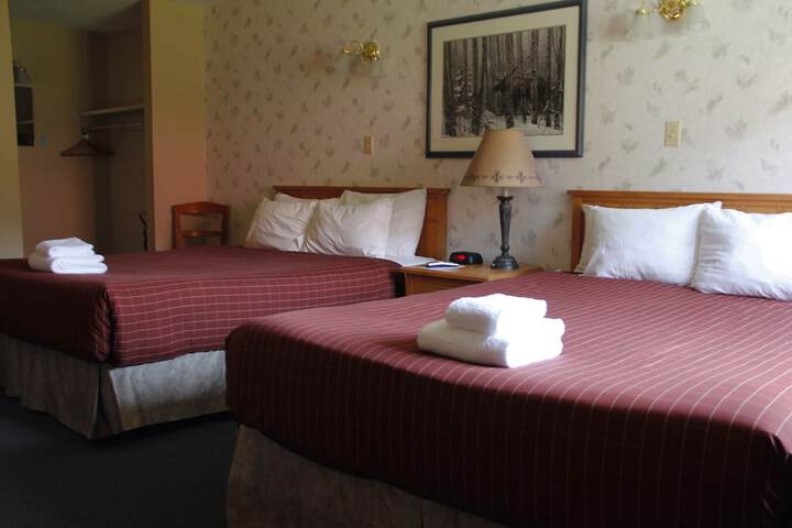 Aspen Village Inn