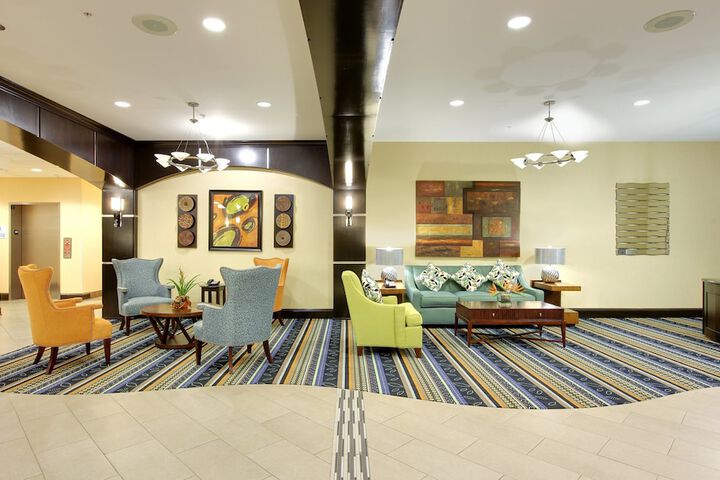 Holiday Inn Express & Suites Covington by IHG
