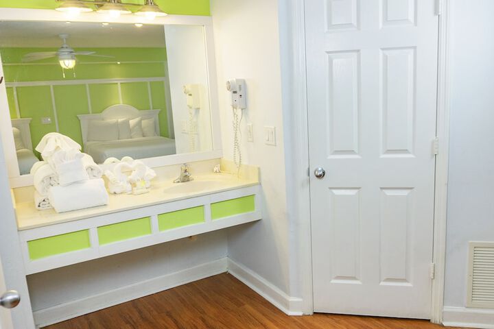 Room 43 of 75