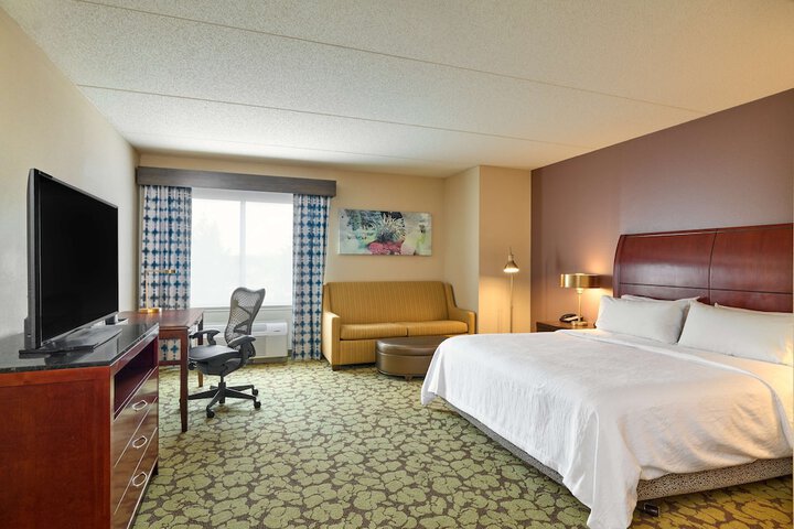 Room 11 of 51