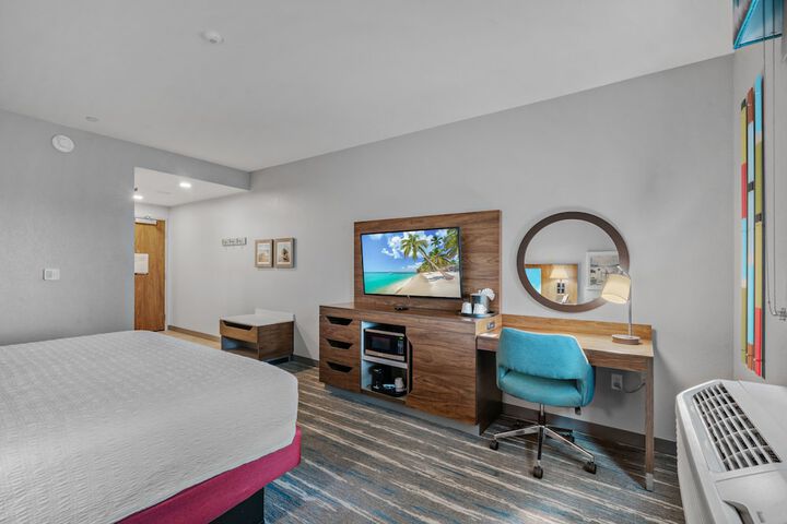 Room 29 of 53