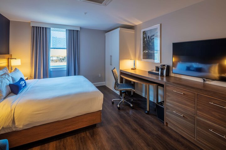 Room 7 of 26