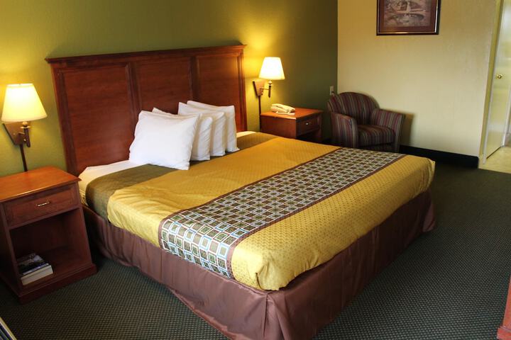 Americas Best Value Inn Conyer