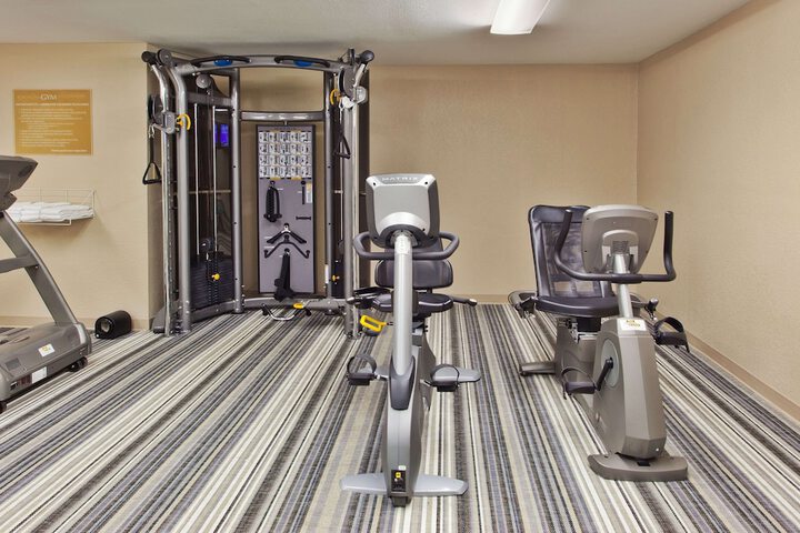 Sonesta Simply Suites Orange County Airport