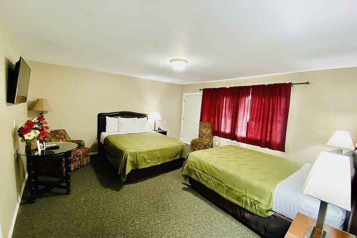Room 30 of 40