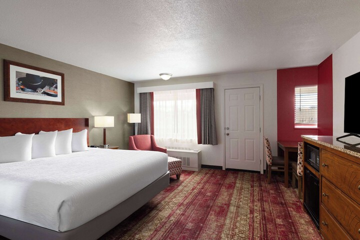 Ramada by Wyndham Elko Hotel at Stockmens Casino