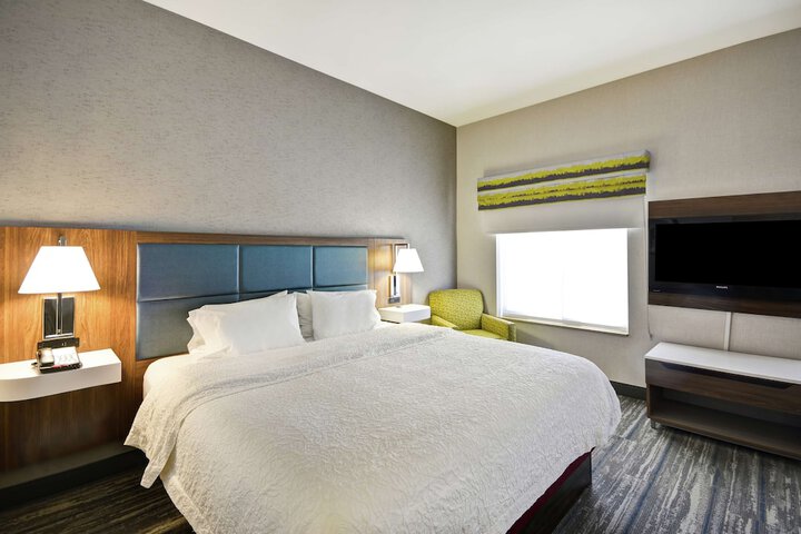 Room 25 of 56