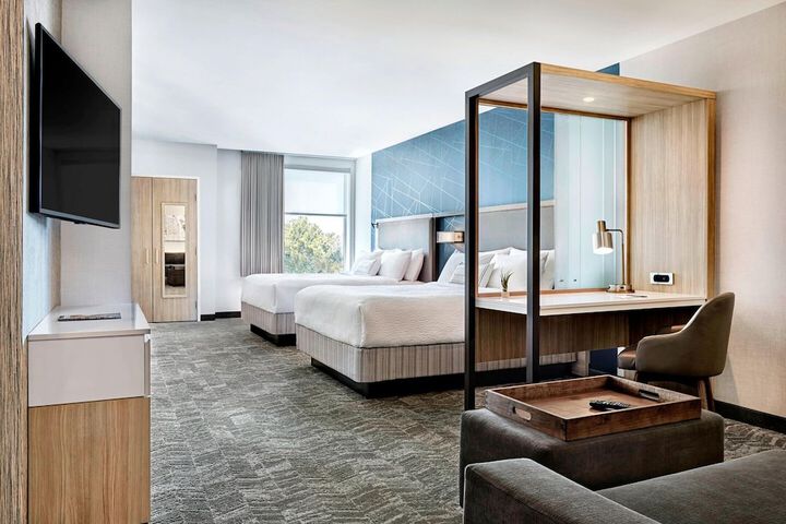 Room 20 of 33