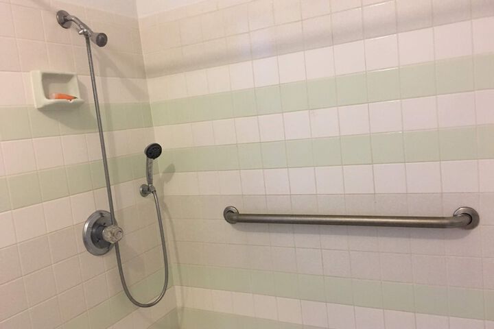 Room 14 of 26